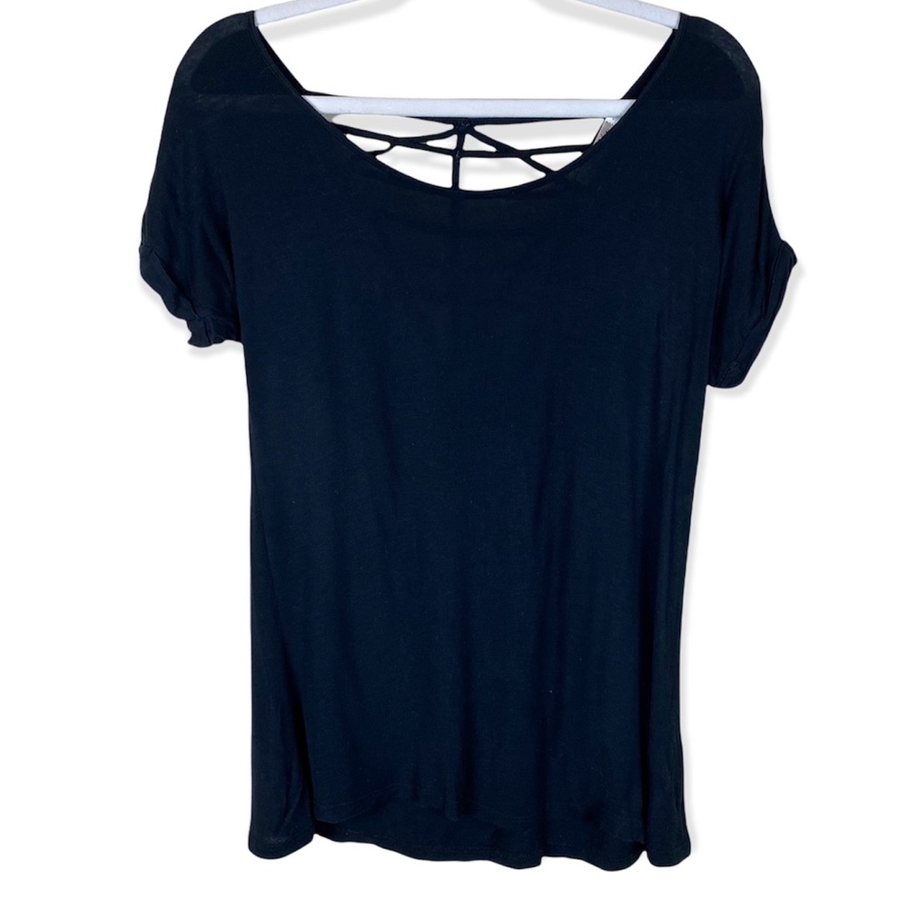 Heart Hips Size Small Black Scoop Neck Short Sleeve Back Detail Blouse